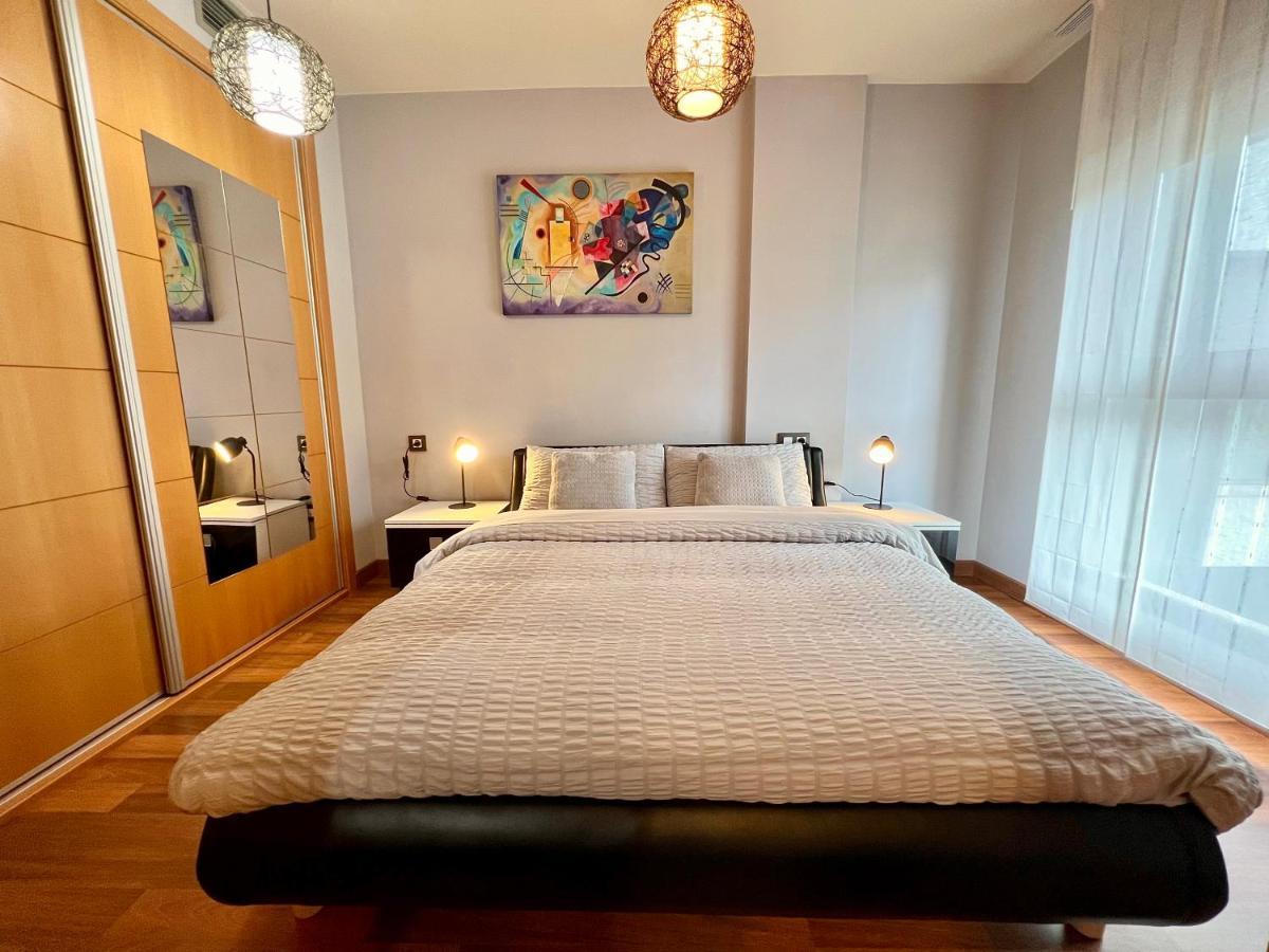 Apartment El Estrecho Close To Center With Parking And Pool Algeciras Exterior foto